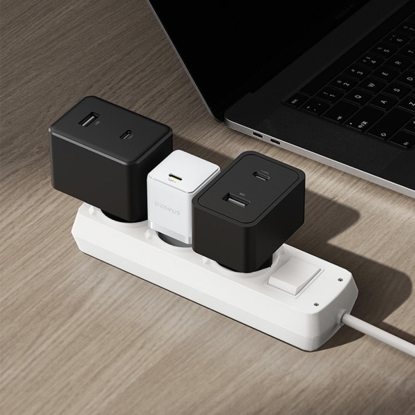 Сетевое зарядное устройство Baseus Palm Fast Charger (CCZC30CE), PD 30 Вт, USB Type C, белый